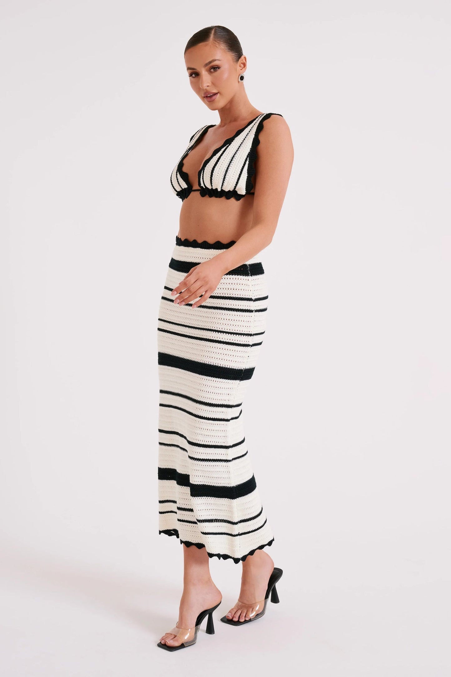Hallie | Set